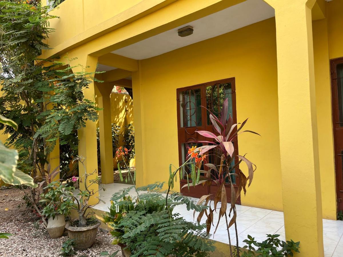 Boli Boli Guesthouse 萨拉昆达 外观 照片
